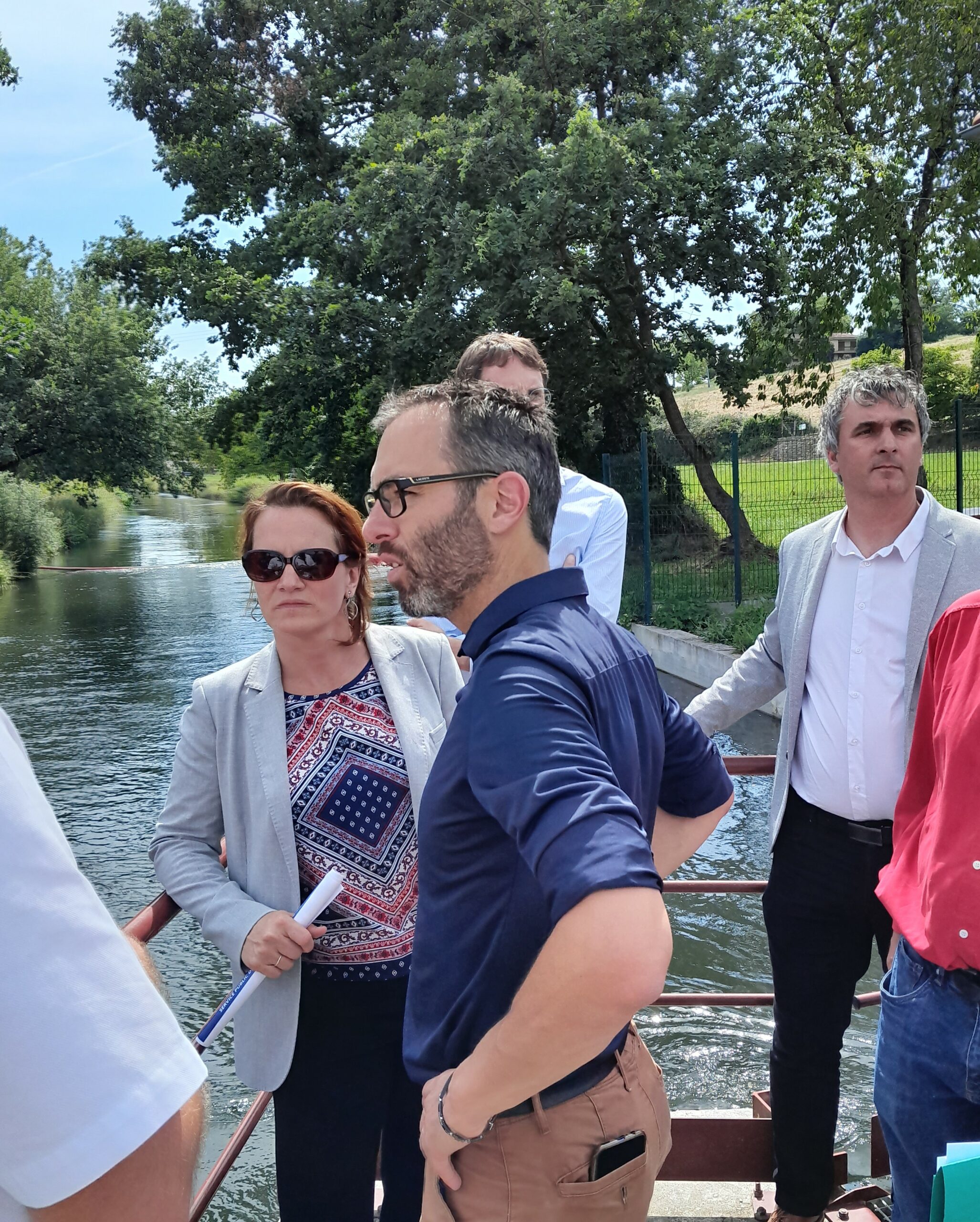 Lire la suite à propos de l’article Visite de Mme Celia de Lavergne, Directrice de l’Eau et de la Biodiversité au Ministère de la Transition Ecologique et de la Cohésion des Territoires, sur le canal de Saint-Martory